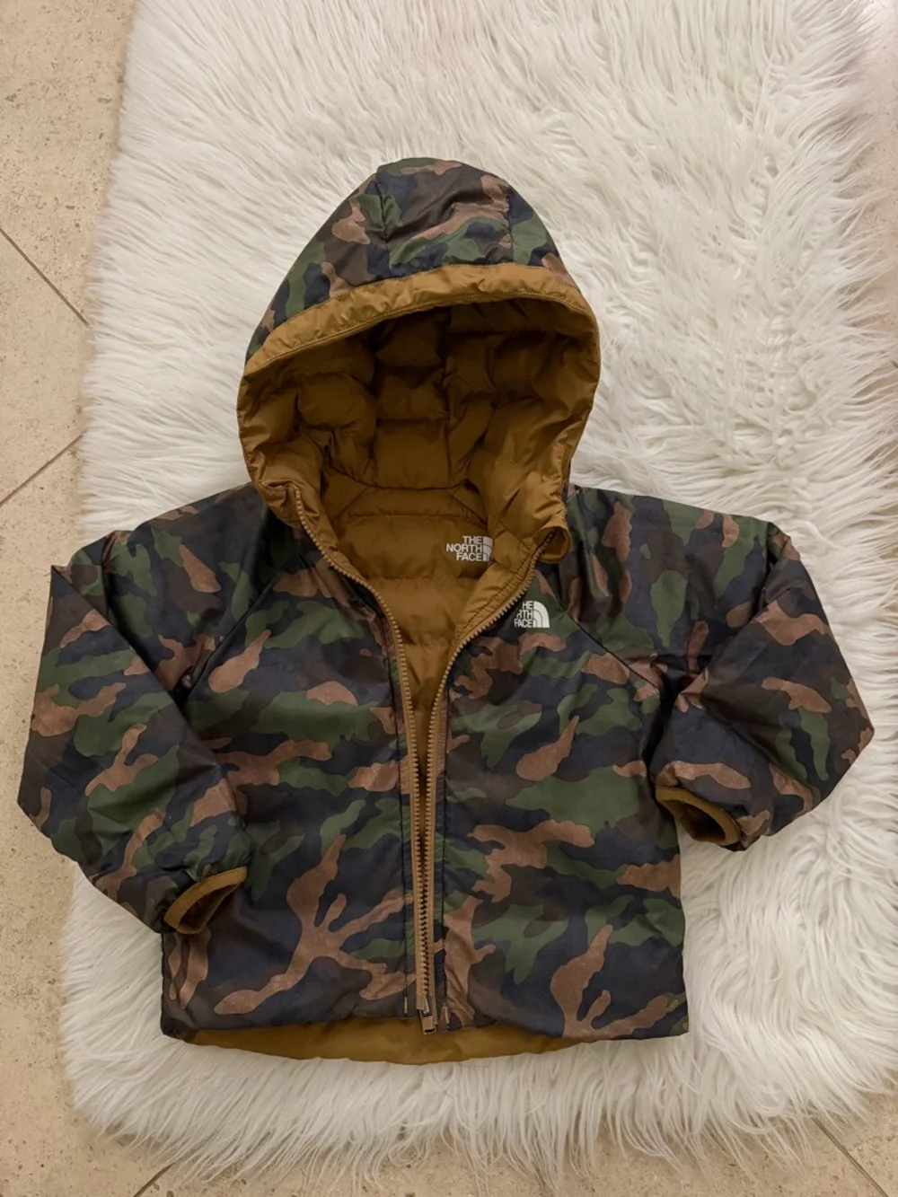 The North Face KIDS' REVERSIBLE PERRITO HOODED JACKET 4T
